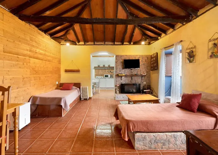 Casa Azul Del Roque Negro 圣克鲁斯-德特内里费